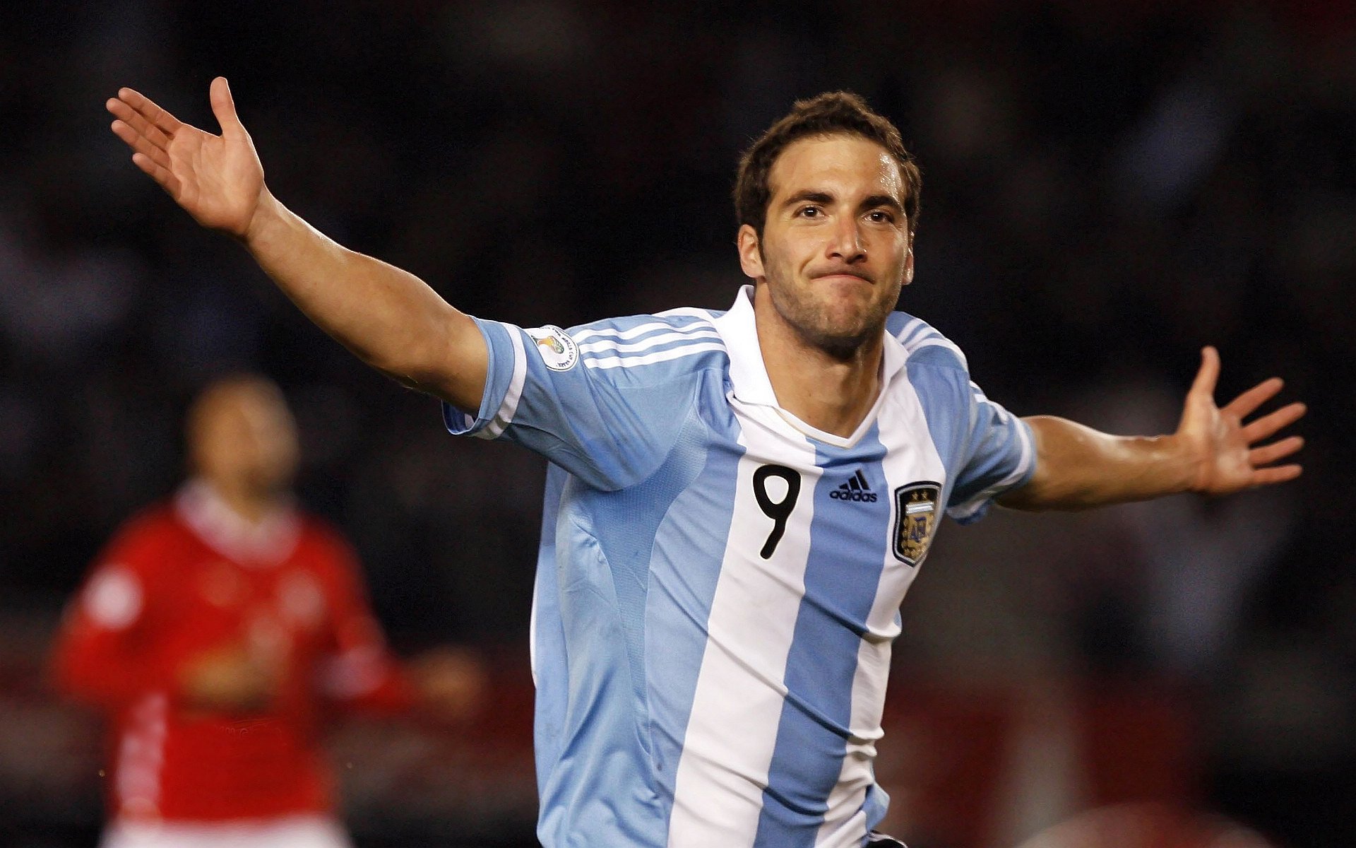 震惊足坛！塔图姆跨界破门，爆冷击溃尤文图斯，史诗纪录引爆全场